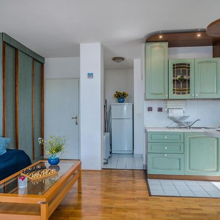 Amazing Apartment In Krk With Kitchen Krk Town Exterior foto